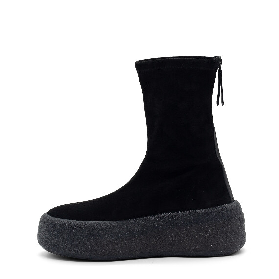 F04 Creepy – Black suede stretch ankle boot  