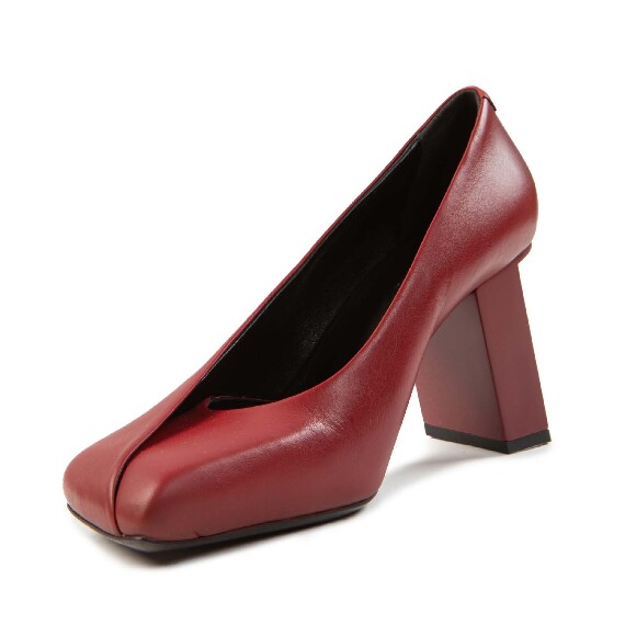 H08 Panton – Dark red pumps  