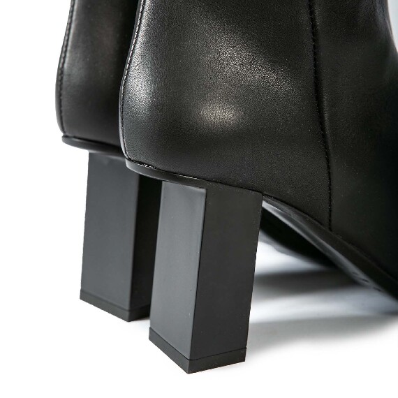 H08 Panton – Black cuissardes boot  