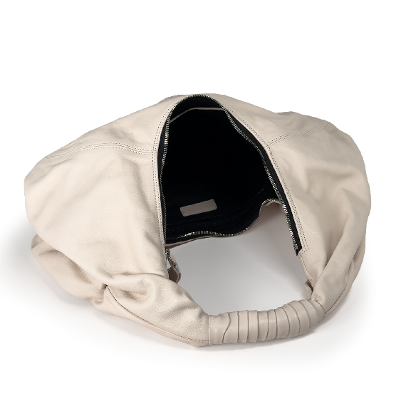 Cindy<br>Hobo bag cream