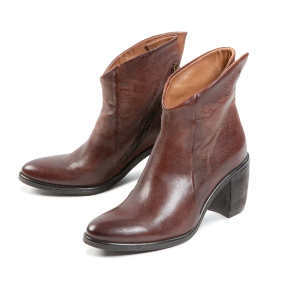 tronchetti RITHM in pelle calvados