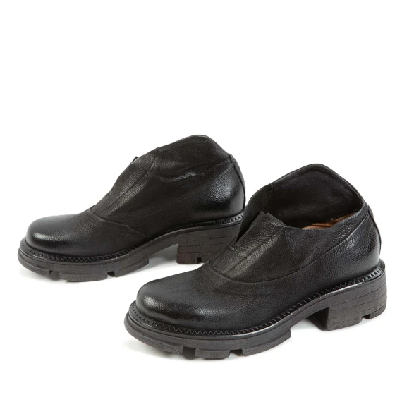 slipon LANE con scollo V in pelle nera