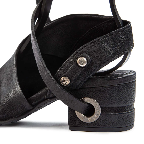 black leather FORO sandals
