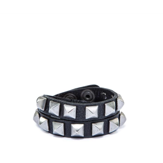 bracciale in pelle nera con borchie