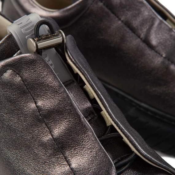 sneakers LIBI in pelle laminata antracite