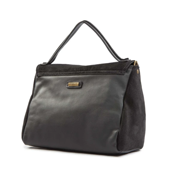 borsa con patta in camoscio nero