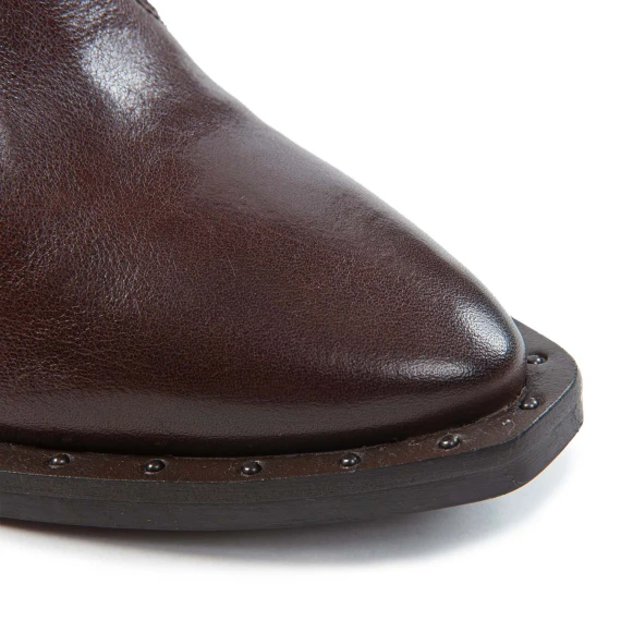 texano con scollo V in pelle marrone