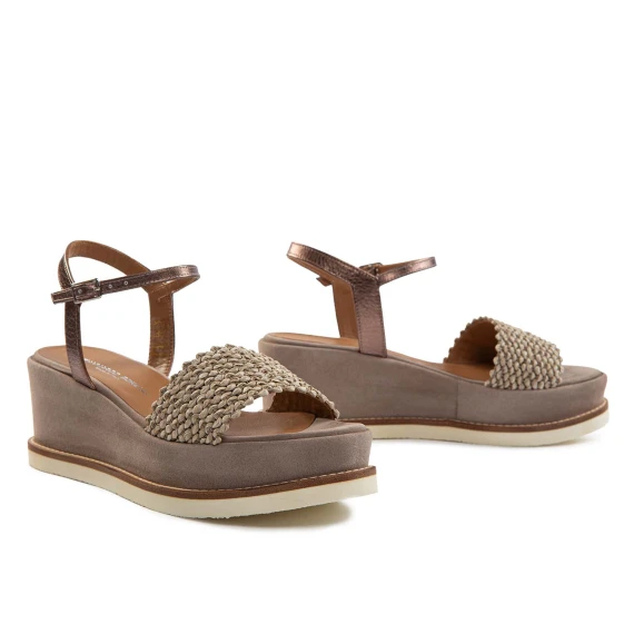 zeppa bassa in camoscio tortora