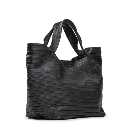 shopper in pelle nera con tracolla