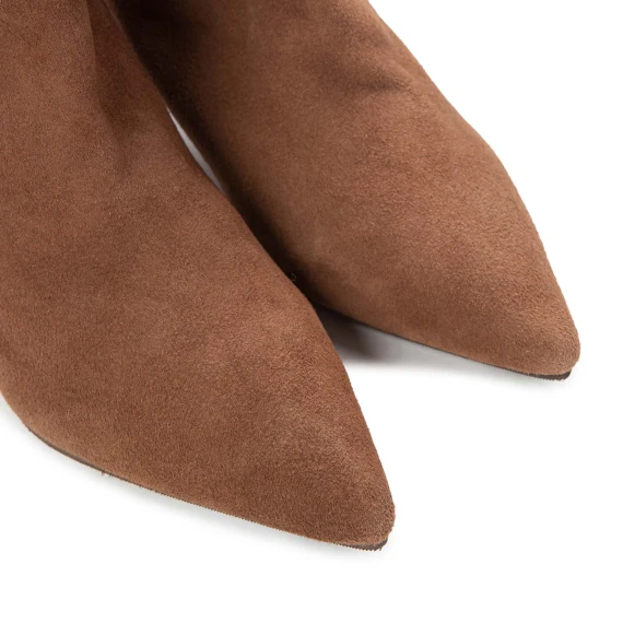 stivali tacco rocchetto in camoscio marrone